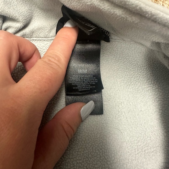 North face jacket - Picture 2 of 2